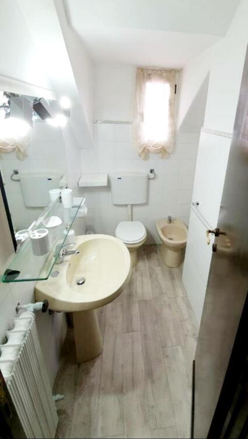 La Casa Di Loryanne Apartment อาเวซซาโน ภายนอก รูปภาพ